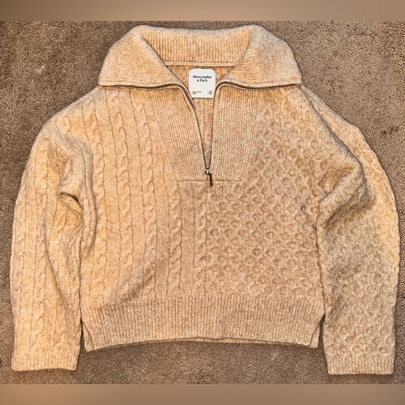 Abercrombie & Fitch Preppy Cable Knit Sweater - Picture 2 of 10